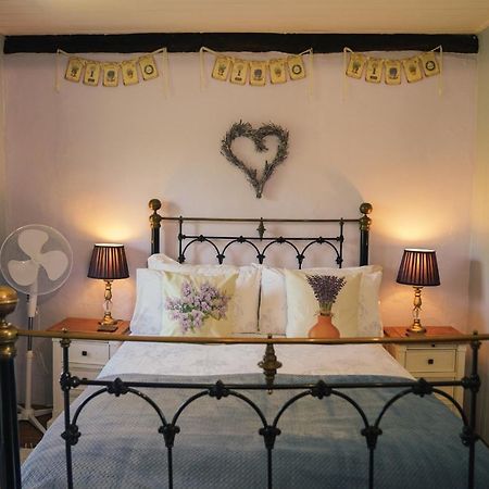 Michouat Chambre D'Hotes Vidou ภายนอก รูปภาพ